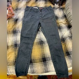 Pilcro grey jeans. Skinny cut with stretch